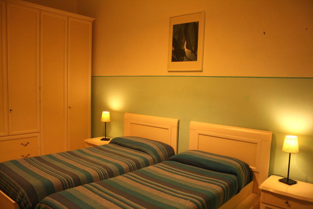 Affittacamere Casa Corsi Firenze Bagian luar foto